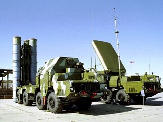 S-300 rakety protiraketový systém (SITA AP)